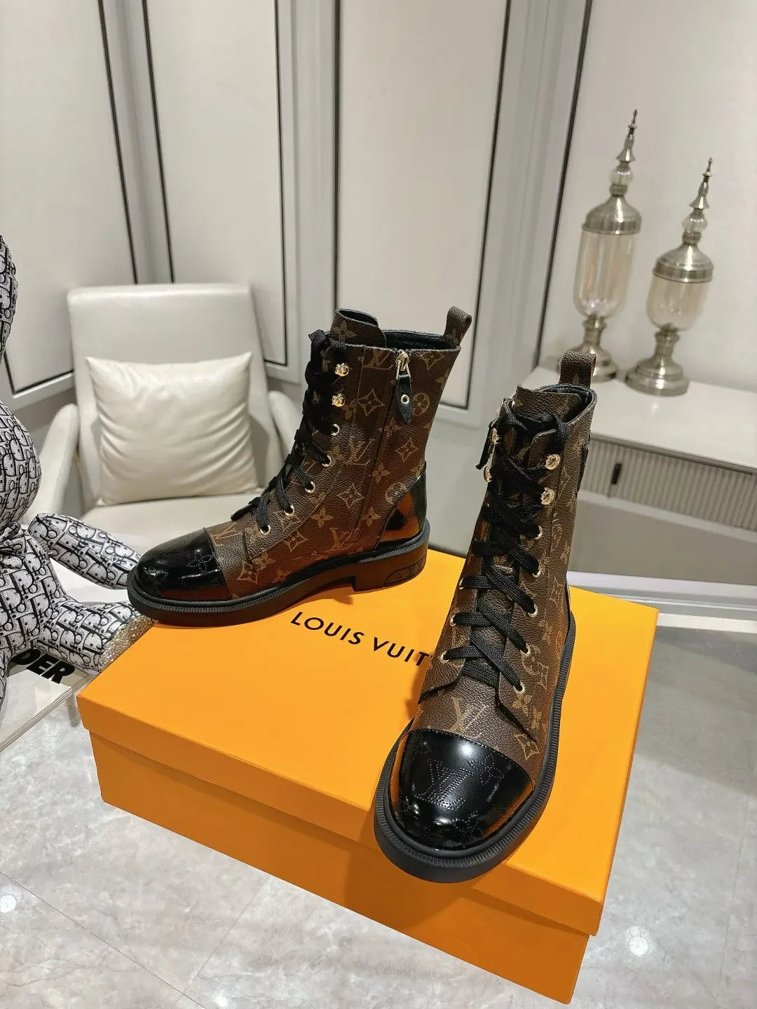 Women Boots G952