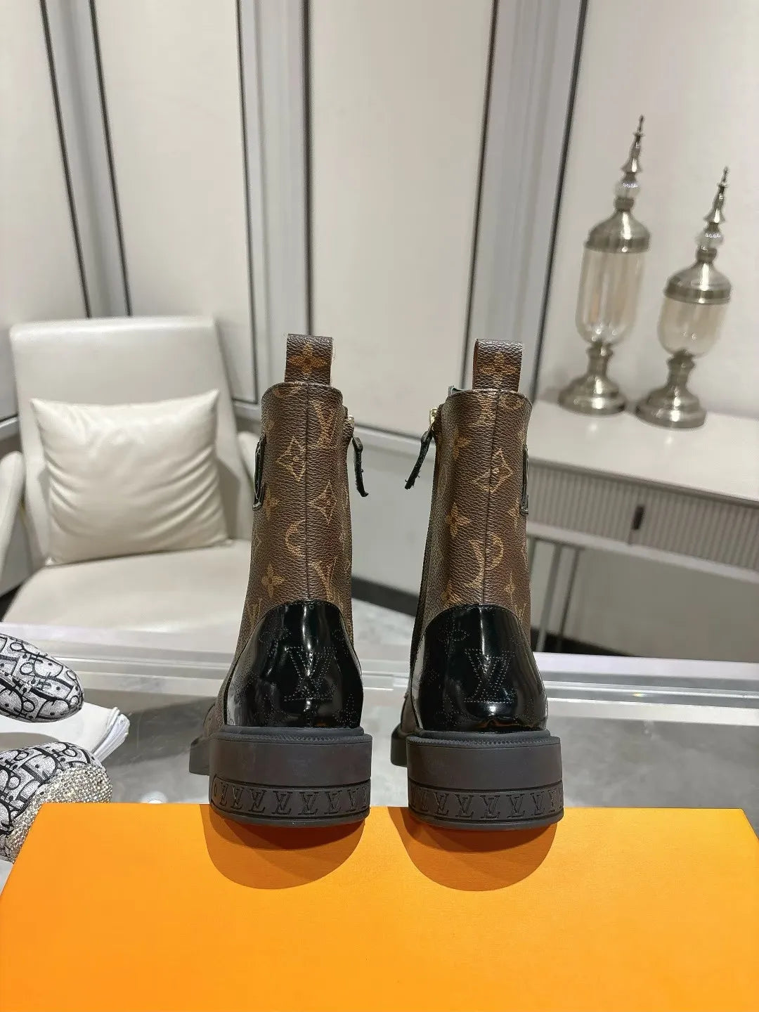 Women Boots G952