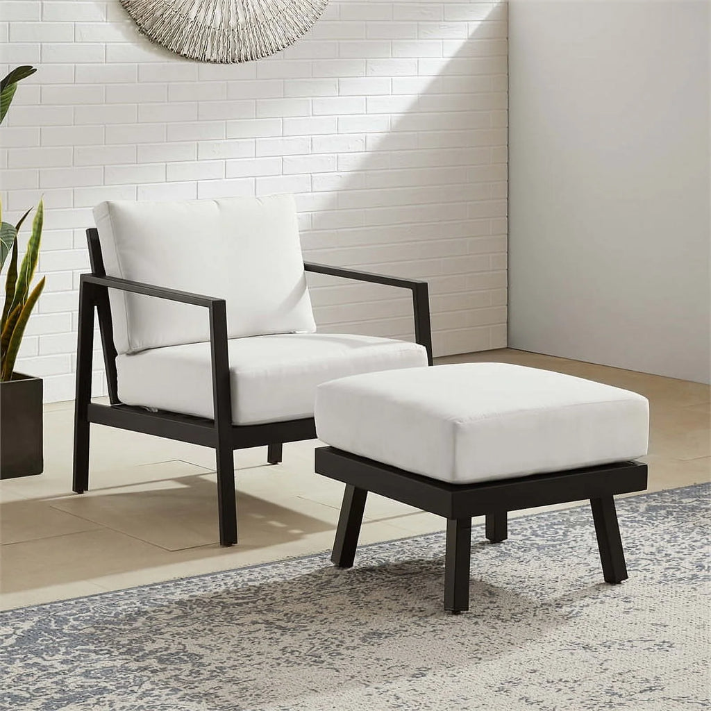 Lightweight Aluminum Outdoor Chair with White Cushions R588267