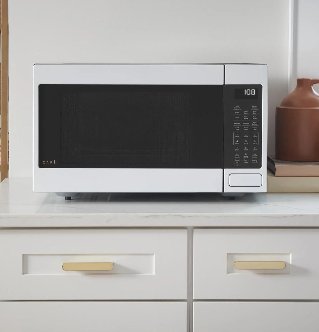 White 1.5 Cu. Ft. 1000 Watt Countertop Microwave F51138