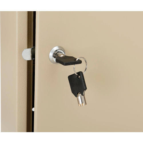 Key Cabinet - 60 Keys D39614