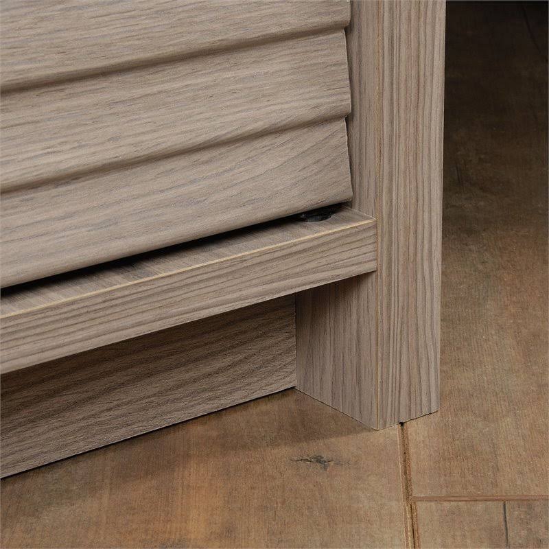 Laurel Oak Side Table M688228