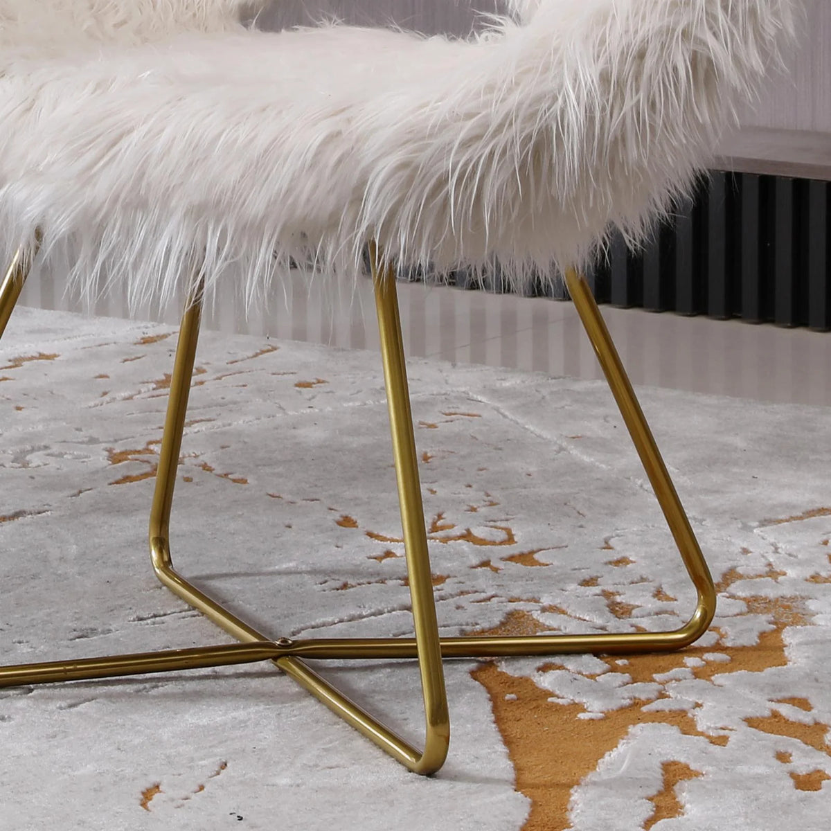 Off-White Bucket Chair F3172